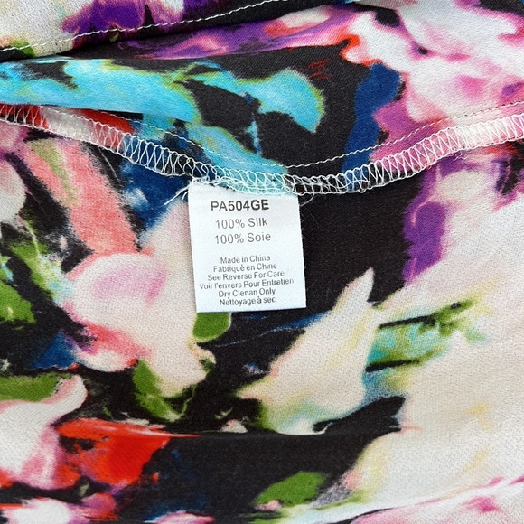 Parker Silk Blouse. Size small - Picture 11 of 11